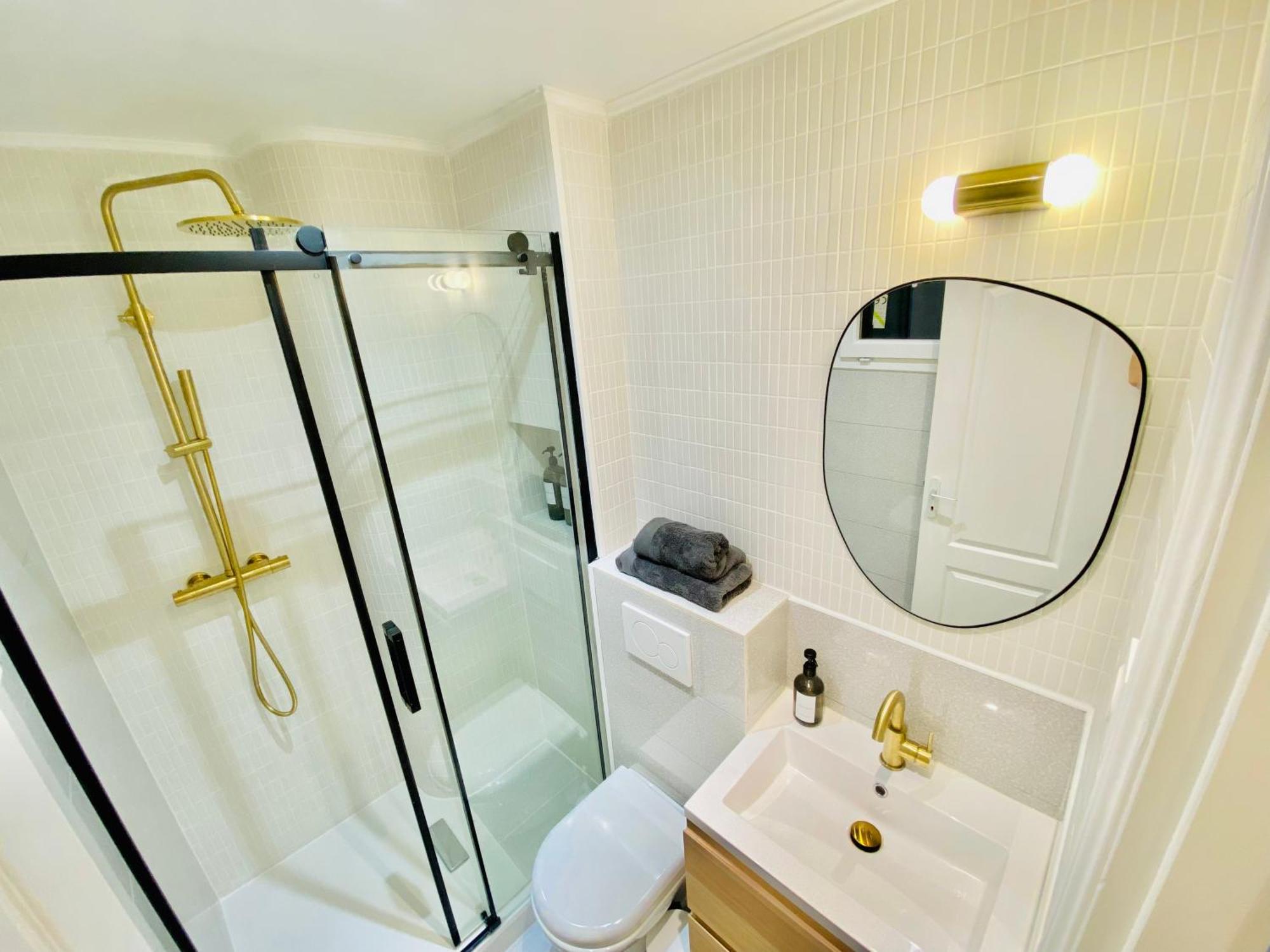 Newly Renovated Apartment With Balcony, Ac, Fiber Internet مونتي كارلو المظهر الخارجي الصورة